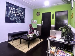 Hotel O Tropical Lodge