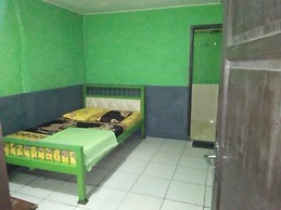 Penginapan 99