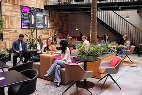 Moxy Brussels City Center