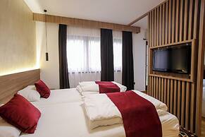 Hotel Emen