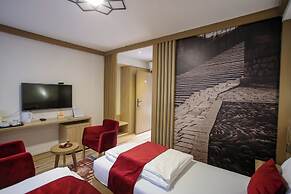 Hotel Emen
