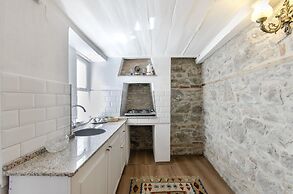 Iconic Stone Houses