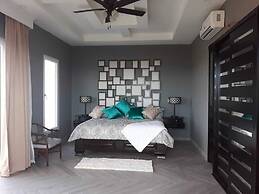 Paradise in Coral View Roatan