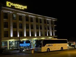 Kanyonvadi Hotel