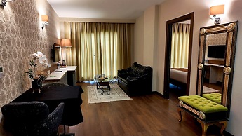 Kanyonvadi Hotel