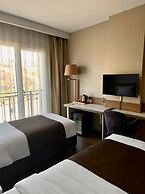 Kanyonvadi Hotel