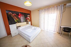 Ideal Aparthotel