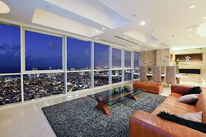 Tower Sea View Luxury 32 Floor Apartment
