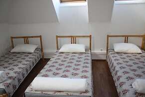 Mini Hotel Avrora - Hostel