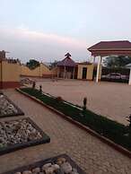 Golden View Hotel Ibanda