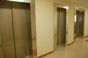 Studio near Subway