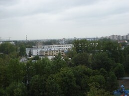 Studio near Subway