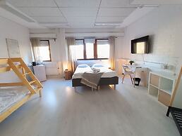 Hostel Aurora