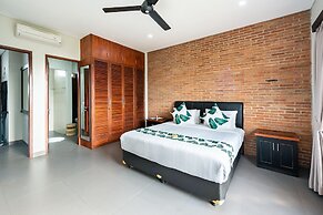 Villa Anyar