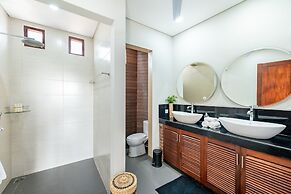 Villa Anyar