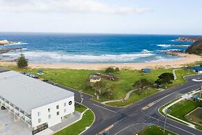 Abode Hotel Malua Bay