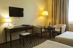 Green Hall Hotel