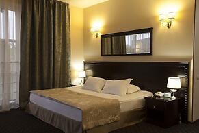 Green Hall Hotel