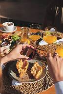 Ynaira Hotel & Spa