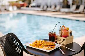 Cosmo Napa Hotel