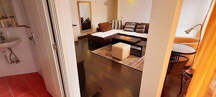 Aloha Apartments with pool
