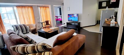 Aloha Apartments with pool