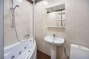 4 Rooms Hotel