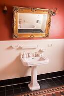 Hamilton's Bed & Breakfast