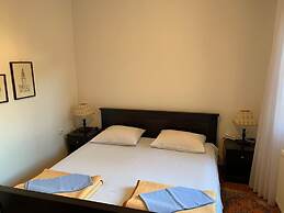 Apartments Petrovac
