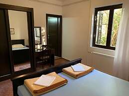 Apartments Petrovac