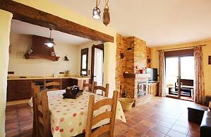 1033 Villa Laura