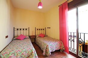 1033 Villa Laura