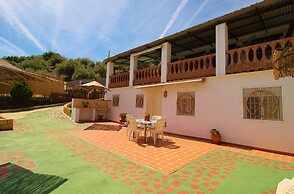 1038 Villa Cruz