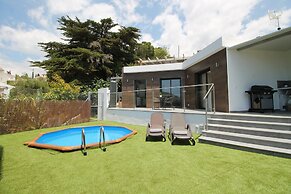 1086 Casita Alberto