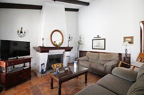 1097 Villa Jomada
