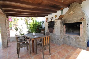 1097 Villa Jomada