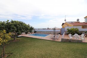 1107 Villa Salares