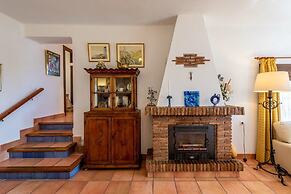 1132 Villa Hazilla