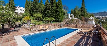 1132 Villa Hazilla