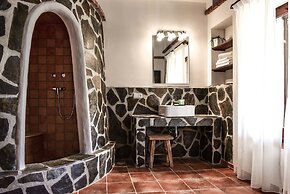 1144 Villa la Perla