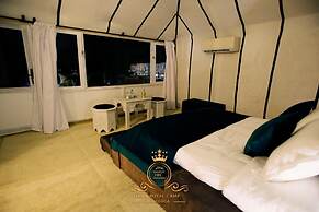 Itran Royal Camp