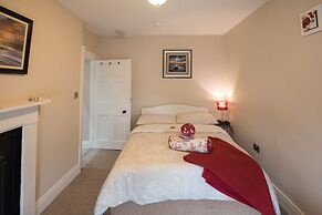 Charming 2-bed Apartment in Donegal Town Centre