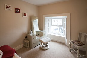 Charming 2-bed Apartment in Donegal Town Centre