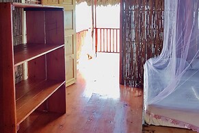San Blas Private Oceanfront Cabin