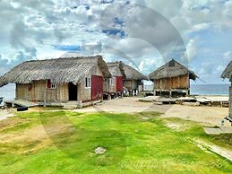 San Blas Private Beach Cabin