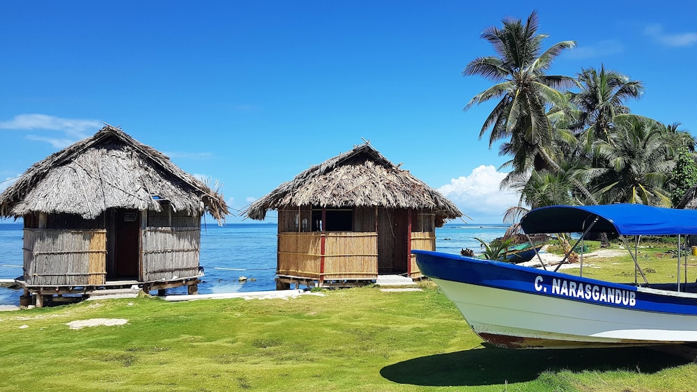 San Blas Private Beach Cabin