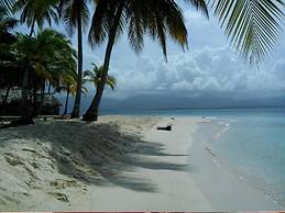 San Blas Private Beach Cabin