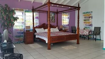 Orrie's Beach Bar Hotel