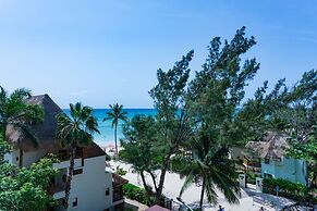 Casa Soleada 2 Bedroom Condo by RedAwning