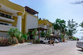 Casa Soleada 2 Bedroom Condo by RedAwning